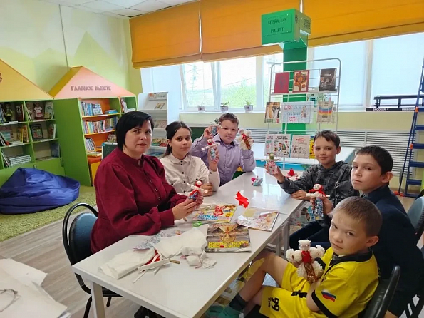 Познавательный час «Семь и Я»
