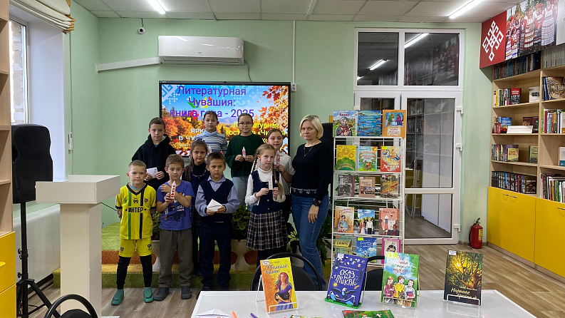 Встреча в формате литературной гостиной «Читаем чувашское, читаем родное» в рамках масштабного проекта «Литературная Чувашия: книга года-2025»