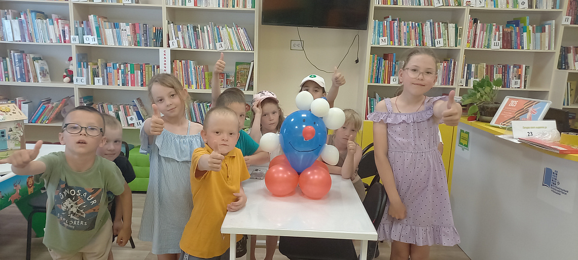 Волшебный мастер-класс «Фигурки из ярких шариков» в рамках клуба «ИграриУм» Волшебный мастер-класс «Фигурки из ярких шариков» в рамках клуба «ИграриУм»